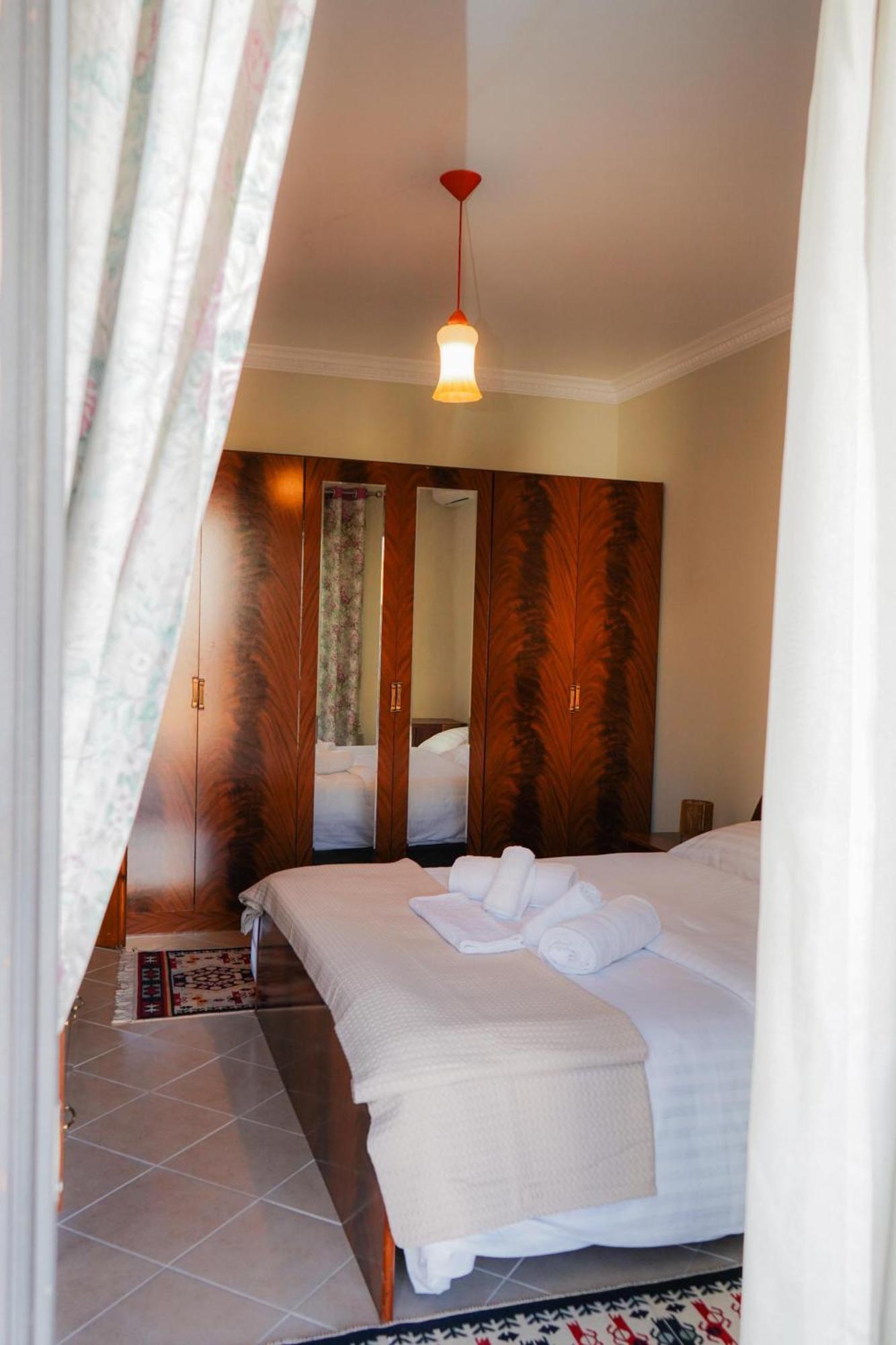 New Bazaar Bliss Apartman Tirana Kültér fotó